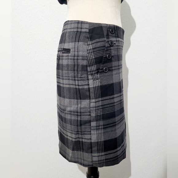 GAP Stretch Plaid Gray Button Detail Skirt Size 4 Career Preppy Lined Side  Zip - Picture 5 of 14